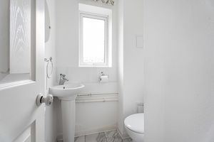 Photo 25- click for photo gallery